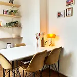 Artist\'S Nest
