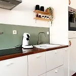 Artist\'S Nest